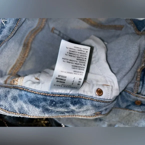 AE ripped mom jeans - Picture 2 of 4